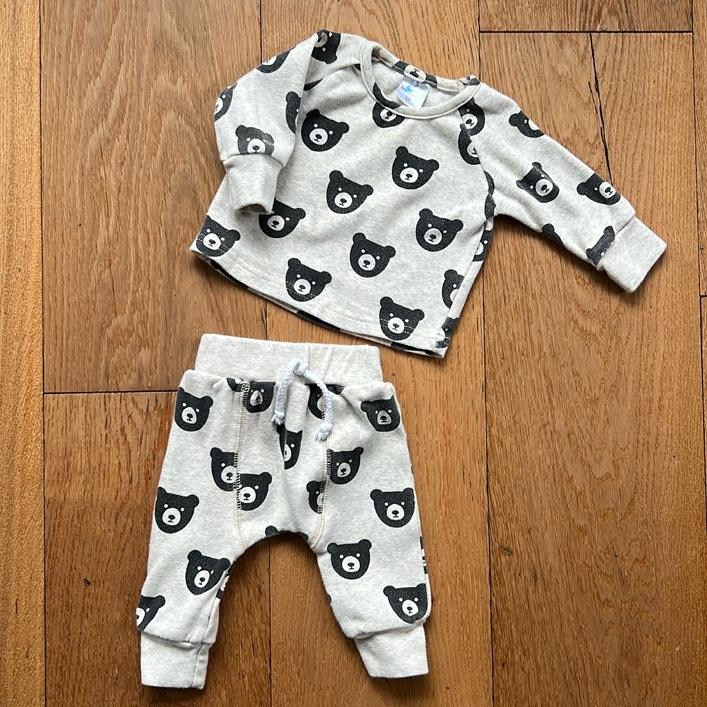 Little One Shop All Over Bear Print 2-Piece Sweatshirt and Jogger Set